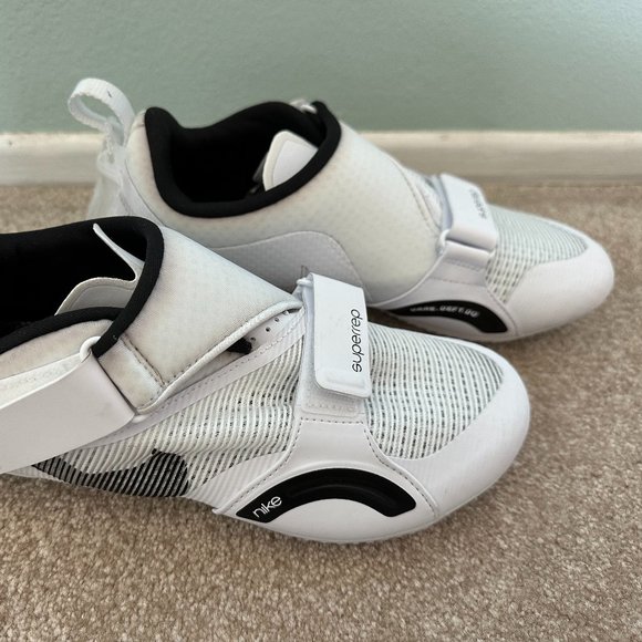 Nike Cycling Shoes - Picture 1 of 4